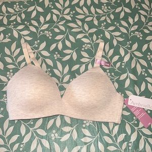Ambrielle wire free bra full coverage size 34B